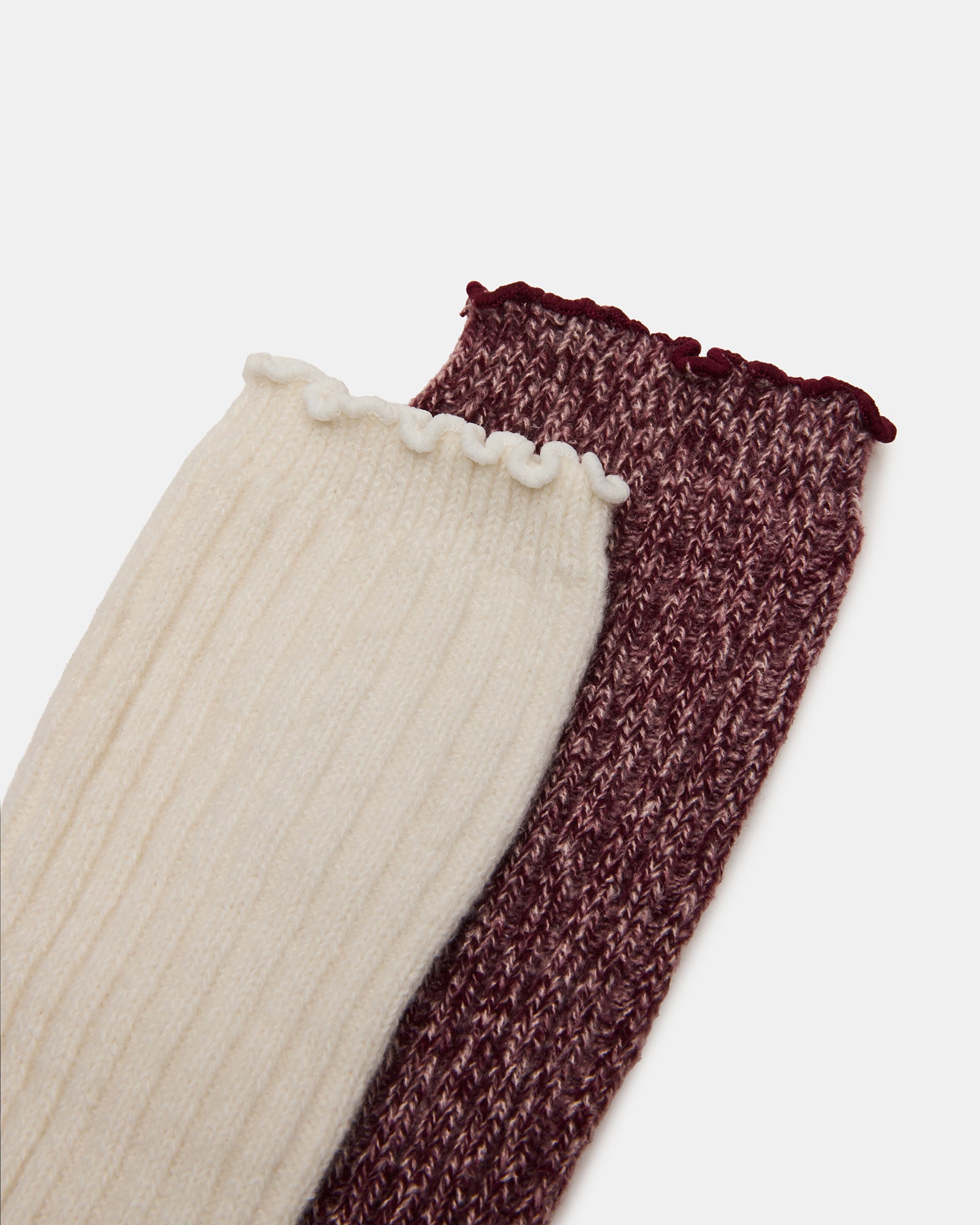 2 PACK SUPER SOFT LETTUCE EDGE SOCKS IVORY/BURGUNDY
